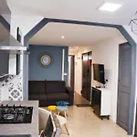 Saint-sauveur Apartment *
